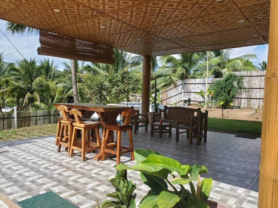 הוילה טגאיטאי Modern Bahay Kubo In A Farm Near Tagaytay מראה חיצוני תמונה